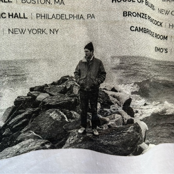 Schitt's Creek Patrick (Noah Reid) Limited Edition Tour Shirt NWOT size MED - Picture 10 of 11